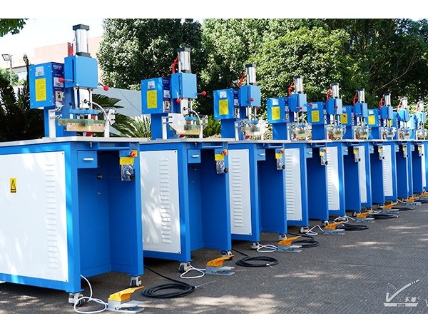 pvc包裝袋封口高周波焊接機(jī) 辦公桌型 包裝袋封口高周波焊接機(jī)