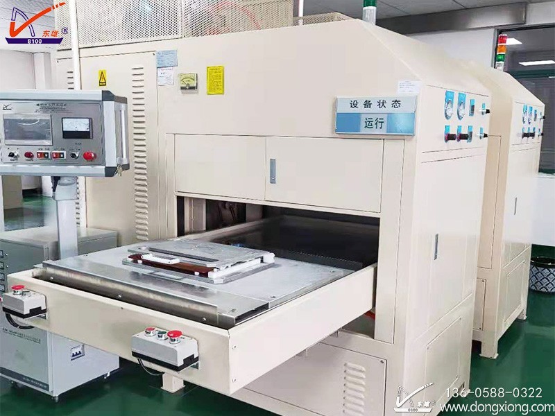 汽車遮陽(yáng)簾高周波焊接機(jī) 汽車遮陽(yáng)簾高周波焊接機(jī) 汽車遮陽(yáng)簾高周波焊接機(jī)