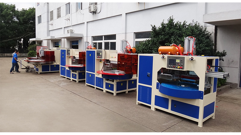 多臺(tái)pet泡殼熱合機(jī) 多臺(tái)pet泡殼熱合機(jī)