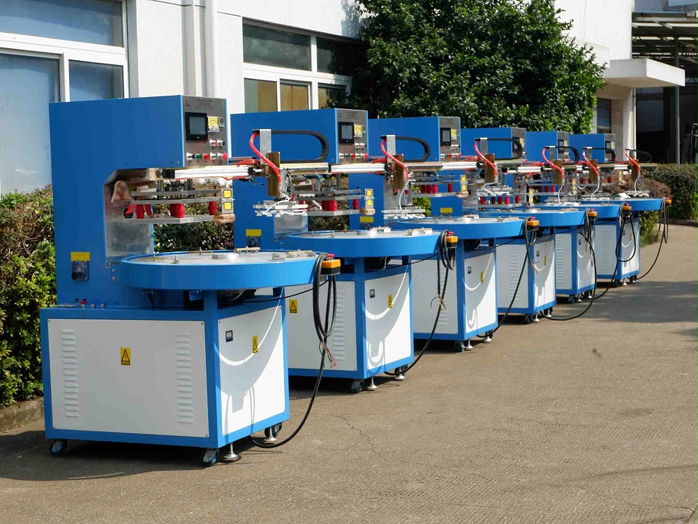 PLC三工位自動轉(zhuǎn)盤高周波 PLC三工位自動轉(zhuǎn)盤高周波