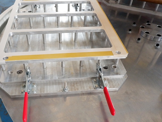 自動轉盤高周波吸塑包裝機 自動轉盤高周波吸塑包裝機